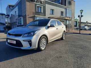 2017 Kia Rio IV, серебристый, 1195000 рублей, вид 2