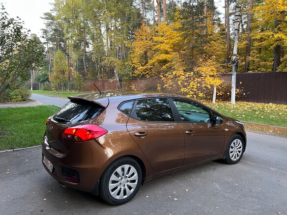 2016 Kia Ceed II Рестайлинг, коричневый - вид 2