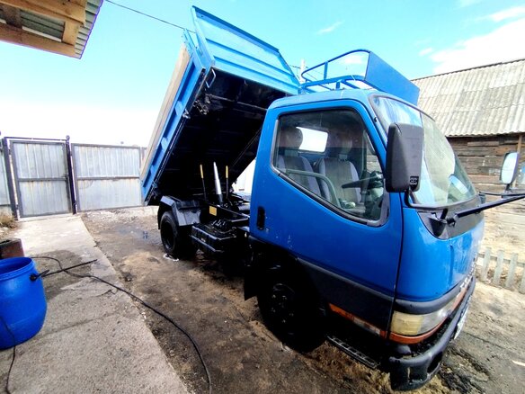 1995 Fuso (Mitsubishi) Canter, синий, 2200000 рублей - вид 19