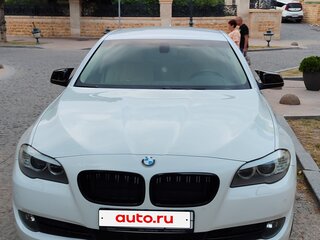 2012 BMW 5 серии 530d xDrive VI (F10/F11/F07), белый, 1590000 рублей, вид 2