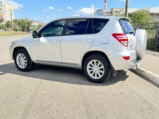 2011 Toyota RAV4 III (XA30) Рестайлинг, серебристый, 1750000 рублей, вид 3