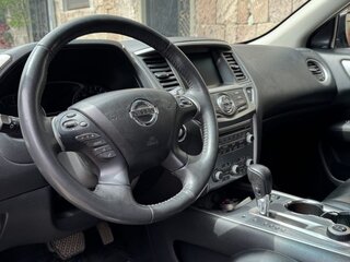 2017 Nissan Pathfinder IV Рестайлинг, серый, 1800000 рублей, вид 4