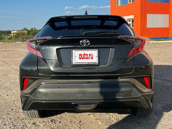 2017 Toyota C-HR I, чёрный, 1750000 рублей - вид 2