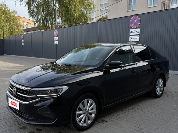 2022 Volkswagen Polo VI, чёрный, 1780000 рублей - вид 6