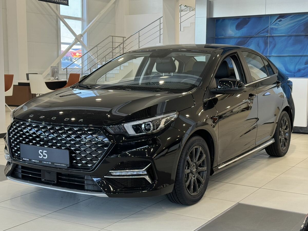 Открыть фотографии: Omoda S5