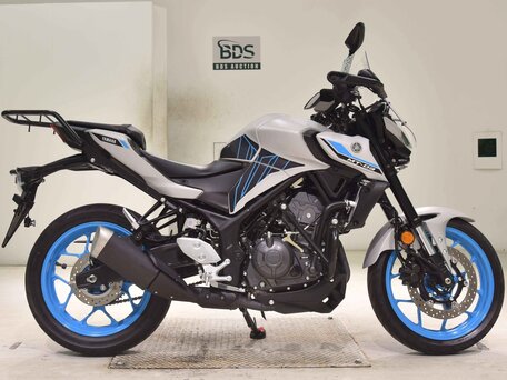 2025 Yamaha MT-03, белый, 665000 рублей, вид 1