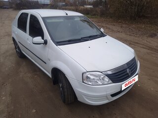 2013 Renault Logan I Рестайлинг, белый, 395000 рублей, вид 2