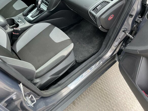 2014 Ford Focus III, серый, 1200000 рублей - вид 9