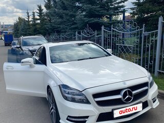 2012 Mercedes-Benz CLS 500 II (C218), белый, 3000000 рублей, вид 2