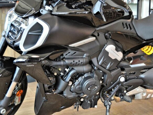 2024 Ducati Diavel V4, чёрный, 3400000 рублей - вид 9