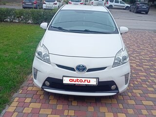 2013 Toyota Prius III Рестайлинг (XW30), белый, 1470000 рублей, вид 3