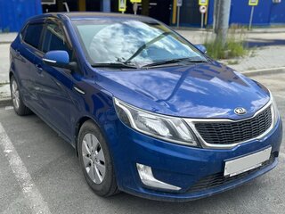 2013 Kia Rio 5-speed III, синий, 825000 рублей, вид 2
