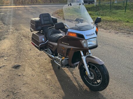 1986 Honda GL 1200 Gold Wing, коричневый, 450000 рублей, вид 2