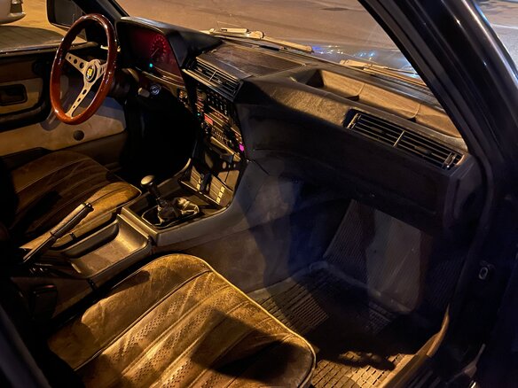 1986 BMW 7 серии 733i 5-speed I (E23), чёрный, 2000000 рублей - вид 14