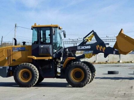 2023 XCMG LW330RU, жёлтый, 3900000 рублей, вид 2