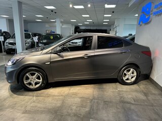 2011 Hyundai Solaris I, серый, 694999 рублей, вид 4