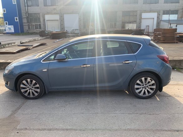 2012 Opel Astra J Рестайлинг, голубой, 825000 рублей - вид 2