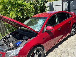 2010 Chevrolet Cruze I, красный, 900000 рублей, вид 3