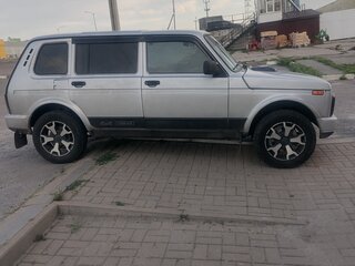 2016 Lada (ВАЗ) 2131 (4x4) Urban I, серебристый, 510000 рублей, вид 3