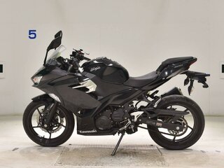 2018 Kawasaki Ninja 400, чёрный, 599000 рублей, вид 1