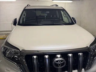 2016 Toyota Land Cruiser Prado 150 Series Рестайлинг 1, белый, 4950000 рублей, вид 1
