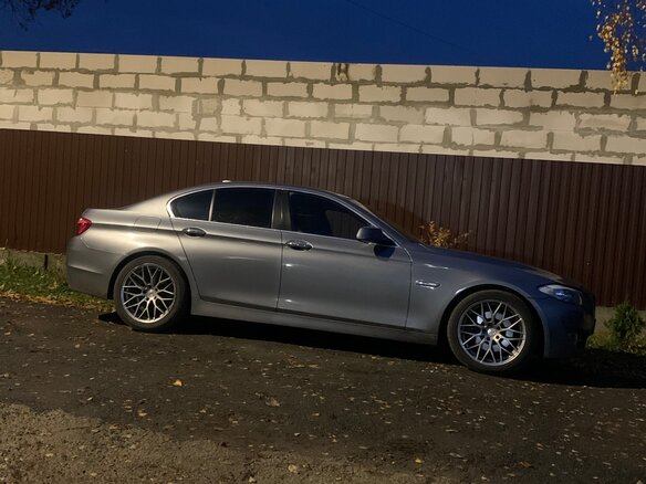 2010 BMW 5 серии 523i VI (F10/F11/F07), серый, 1350000 рублей - вид 17