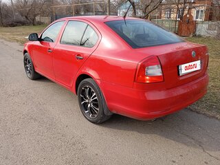 2011 Skoda Octavia II (A5) Рестайлинг, красный, 750000 рублей, вид 4