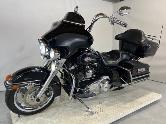 2012 Harley-Davidson Electra Glide, чёрный, 730000 рублей - вид 6