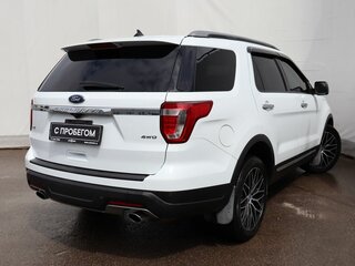 2018 Ford Explorer V Рестайлинг 2, белый, 2799000 рублей, вид 4