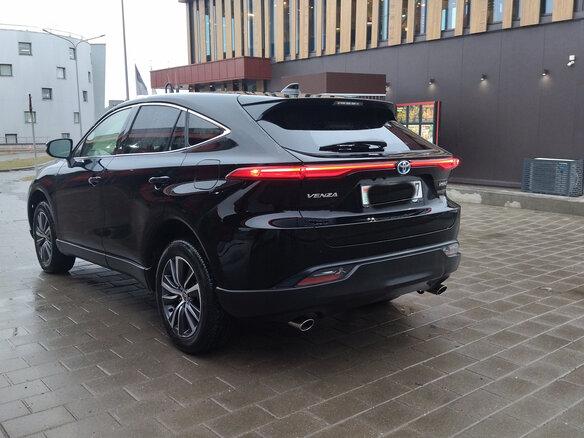 2022 Toyota Venza II, чёрный, 3461000 рублей - вид 8