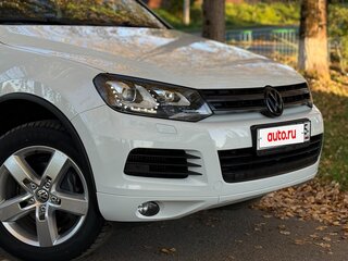 2012 Volkswagen Touareg II, белый, 2650000 рублей, вид 4