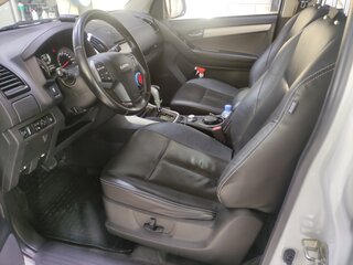 2019 Isuzu D-Max II Рестайлинг, белый, 2750000 рублей, вид 3