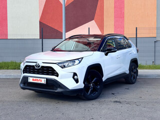 2020 Toyota RAV4 V (XA50), белый, 3000000 рублей, вид 1