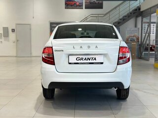 2026 Lada (ВАЗ) Granta I Рестайлинг, белый, 1096000 рублей, вид 4