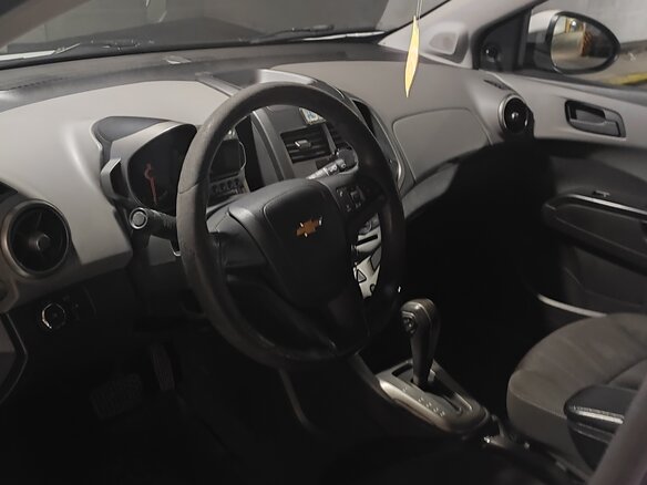 2012 Chevrolet Aveo II, белый, 510000 рублей - вид 8
