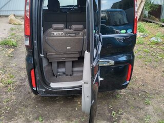 2017 Honda Stepwgn V Рестайлинг, чёрный, 2550000 рублей, вид 5