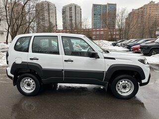 2024 Lada (ВАЗ) Niva Travel I, белый, 950000 рублей, вид 3