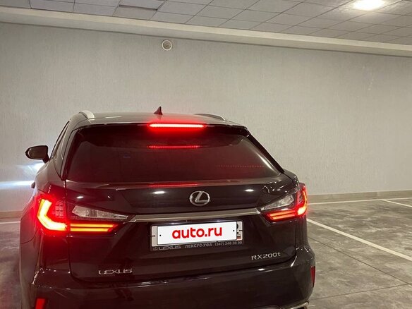 2017 Lexus RX 200t IV, чёрный, 3300000 рублей - вид 2