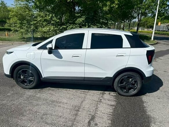 2023 Geely Geometry E 33.5 kWh, белый, 1350000 рублей - вид 5