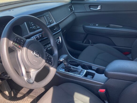 2017 Kia Optima IV, красный, 2000000 рублей - вид 13