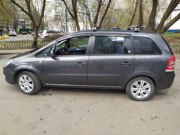 2012 Opel Zafira B Рестайлинг, серый, 670000 рублей - вид 2