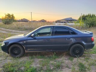 1999 Audi A4 I (B5) Рестайлинг, синий, 270000 рублей, вид 4
