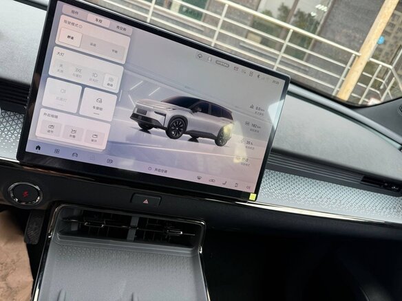 2026 Toyota bZ3X 58.3 kWh, белый, 2700000 рублей - вид 7
