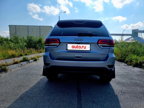 2018 Jeep Grand Cherokee IV (WK2) Рестайлинг, серый, 2500000 рублей - вид 3