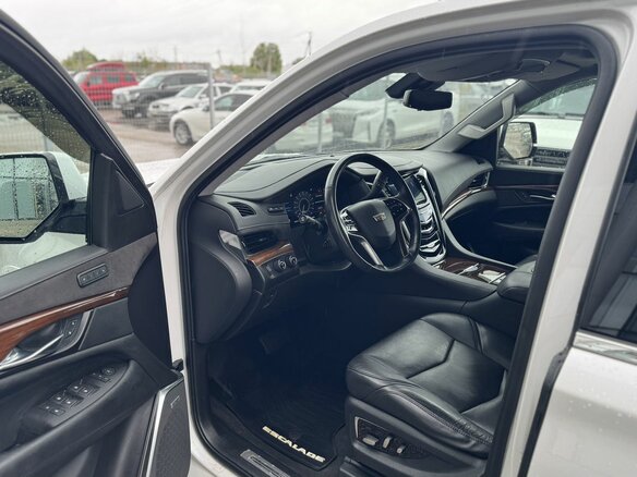 2020 Cadillac Escalade IV, белый, 3665000 рублей - вид 12
