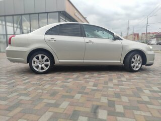 2007 Toyota Avensis II Рестайлинг, серебристый, 930000 рублей, вид 3