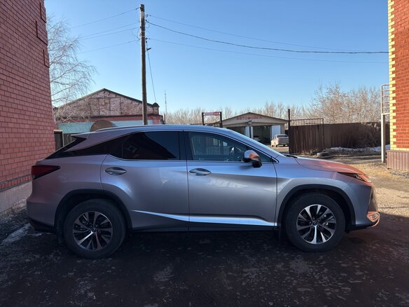2022 Lexus RX 300 IV Рестайлинг, серебристый, 6490000 рублей - вид 5