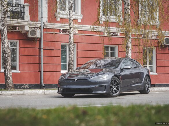 2021 Tesla Model S Plaid I Рестайлинг 2, серый, 7999000 рублей - вид 26