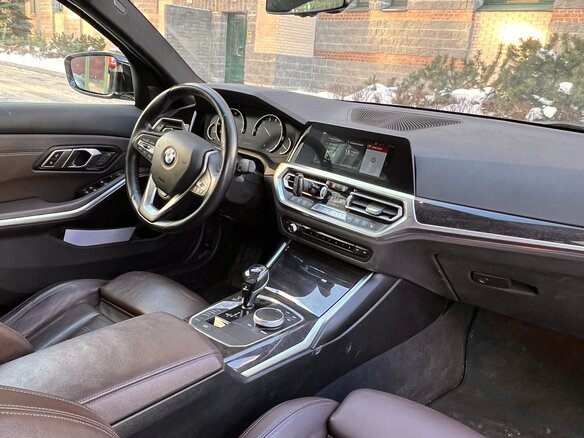 2020 BMW 3 серии 330i xDrive VII (G2x), чёрный, 3490000 рублей - вид 8
