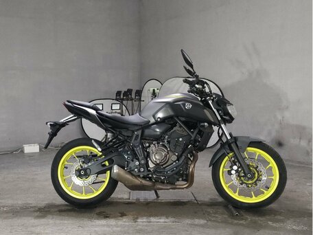 2018 Yamaha MT-07 (FZ-07), серый, 700000 рублей, вид 2